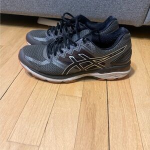 ASICS Men's Charcoal and Black Sneakers